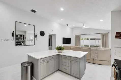 2384 NW 34th Way Coconut Creek FL 33066