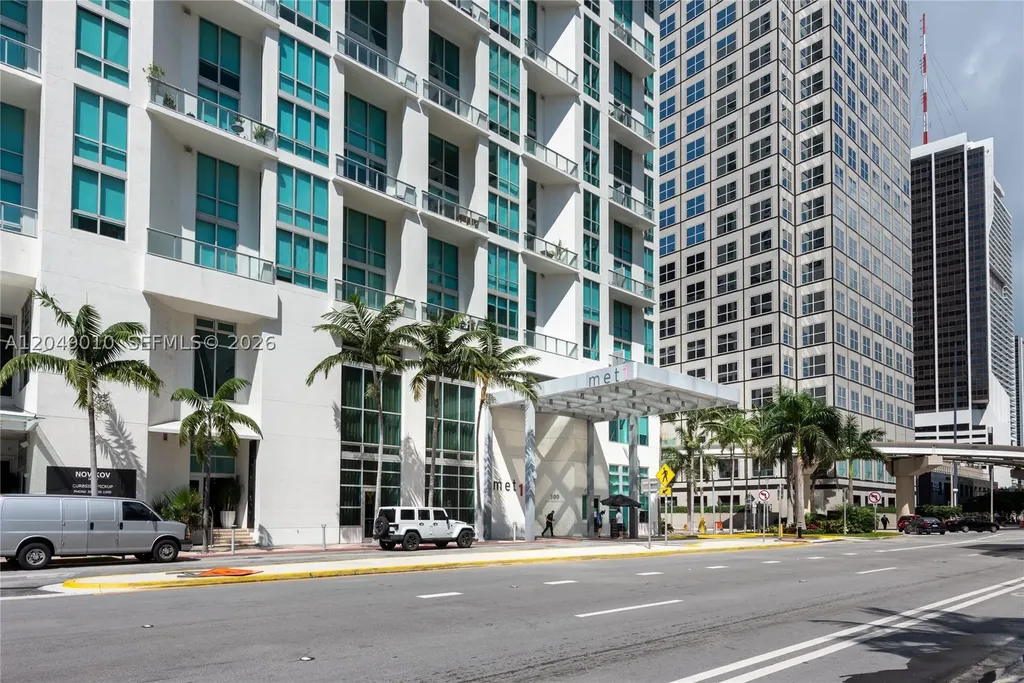 300 S Biscayne Boulevard Miami FL 33131
