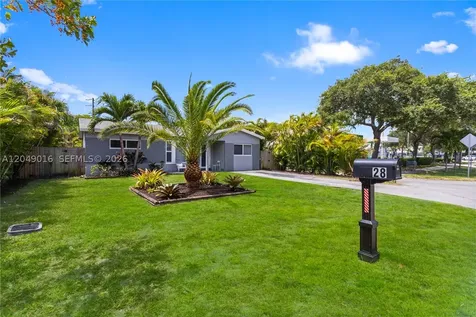 28 SE 7th Street Dania Beach FL 33004