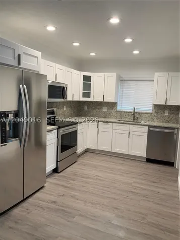 28 SE 7th Street Dania Beach FL 33004