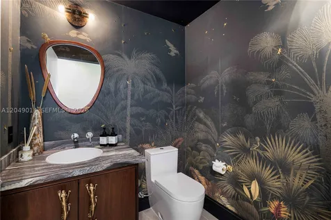 6800 Indian Creek Drive Miami Beach FL 33141