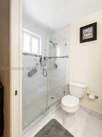5800 W 18th Lane Hialeah FL 33012