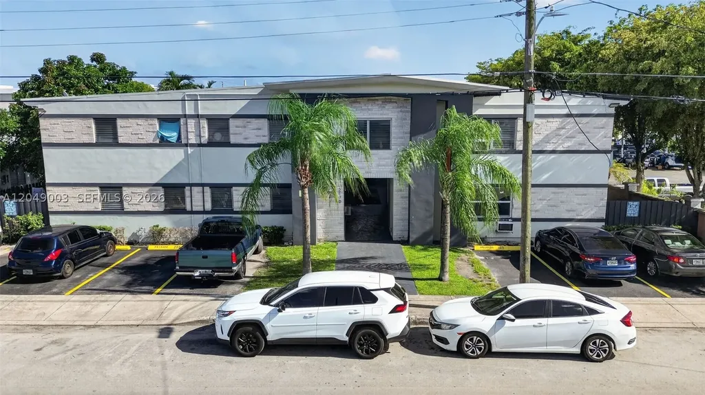 2170 NW Flagler Terrace Miami FL 33125