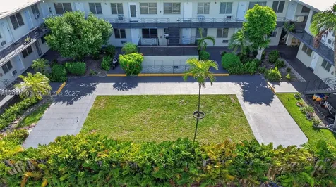 2170 NW Flagler Terrace Miami FL 33125