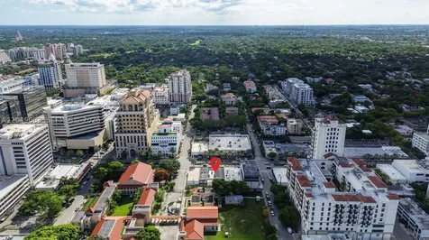 2170 NW Flagler Terrace Miami FL 33125