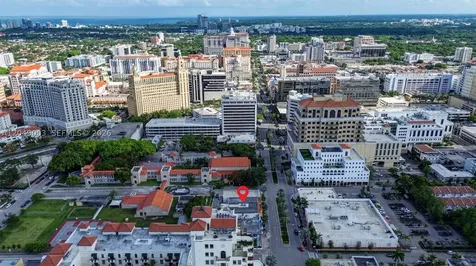 2170 NW Flagler Terrace Miami FL 33125