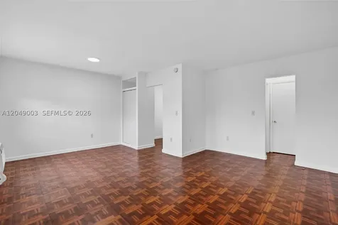 2170 NW Flagler Terrace Miami FL 33125