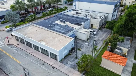 2170 NW Flagler Terrace Miami FL 33125