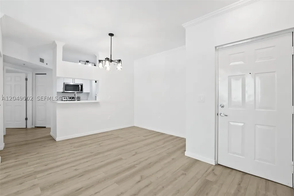 17145 N Bay Road Sunny Isles Beach FL 33160