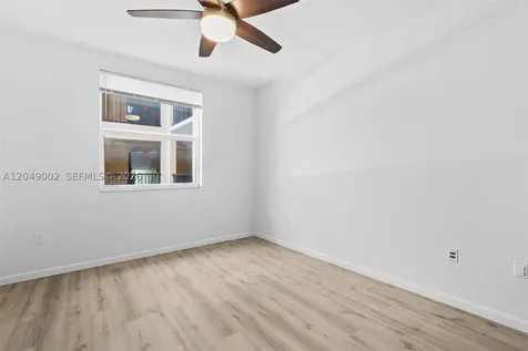 17145 N Bay Road Sunny Isles Beach FL 33160