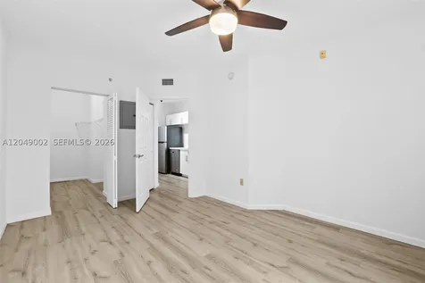 17145 N Bay Road Sunny Isles Beach FL 33160