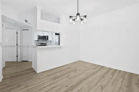 17145 N Bay Road Sunny Isles Beach FL 33160