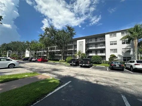 101 SW 132nd Way Pembroke Pines FL 33027