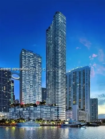 77 SE 5th Street Miami FL 33131