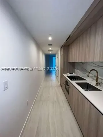 77 SE 5th Street Miami FL 33131