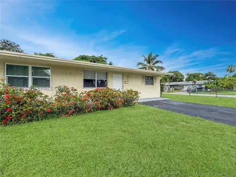 1725 NW 54th Terrace Lauderhill FL 33313