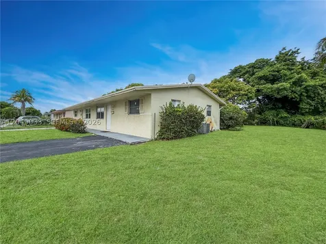 1725 NW 54th Terrace Lauderhill FL 33313
