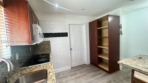 5680 NW 23rd Avenue Miami FL 33142