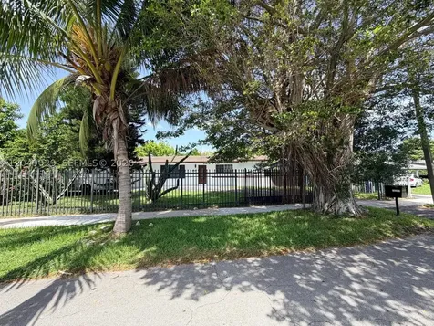 19202 NW 23rd Court Miami Gardens FL 33056