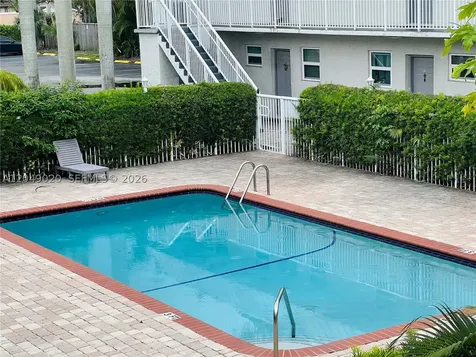 2050 NW 89th Avenue Pembroke Pines FL 33028