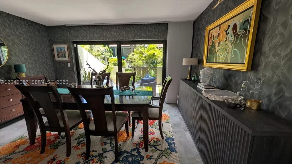 6047 Bayview Drive Fort Lauderdale FL 33308