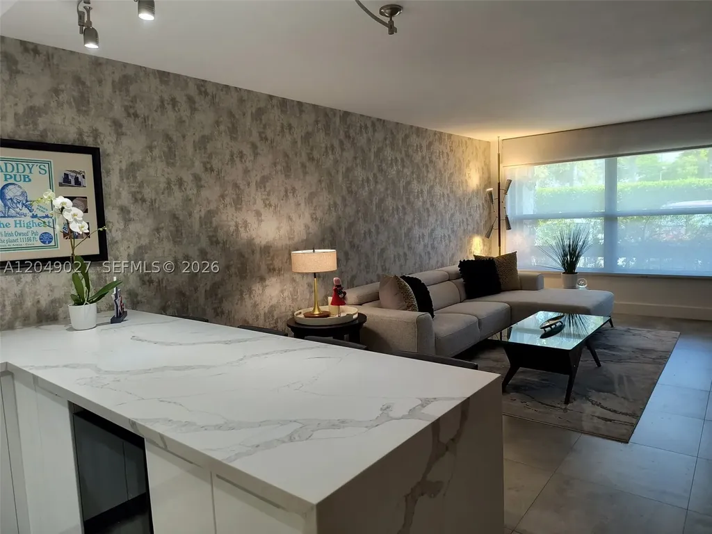 6047 Bayview Drive Fort Lauderdale FL 33308