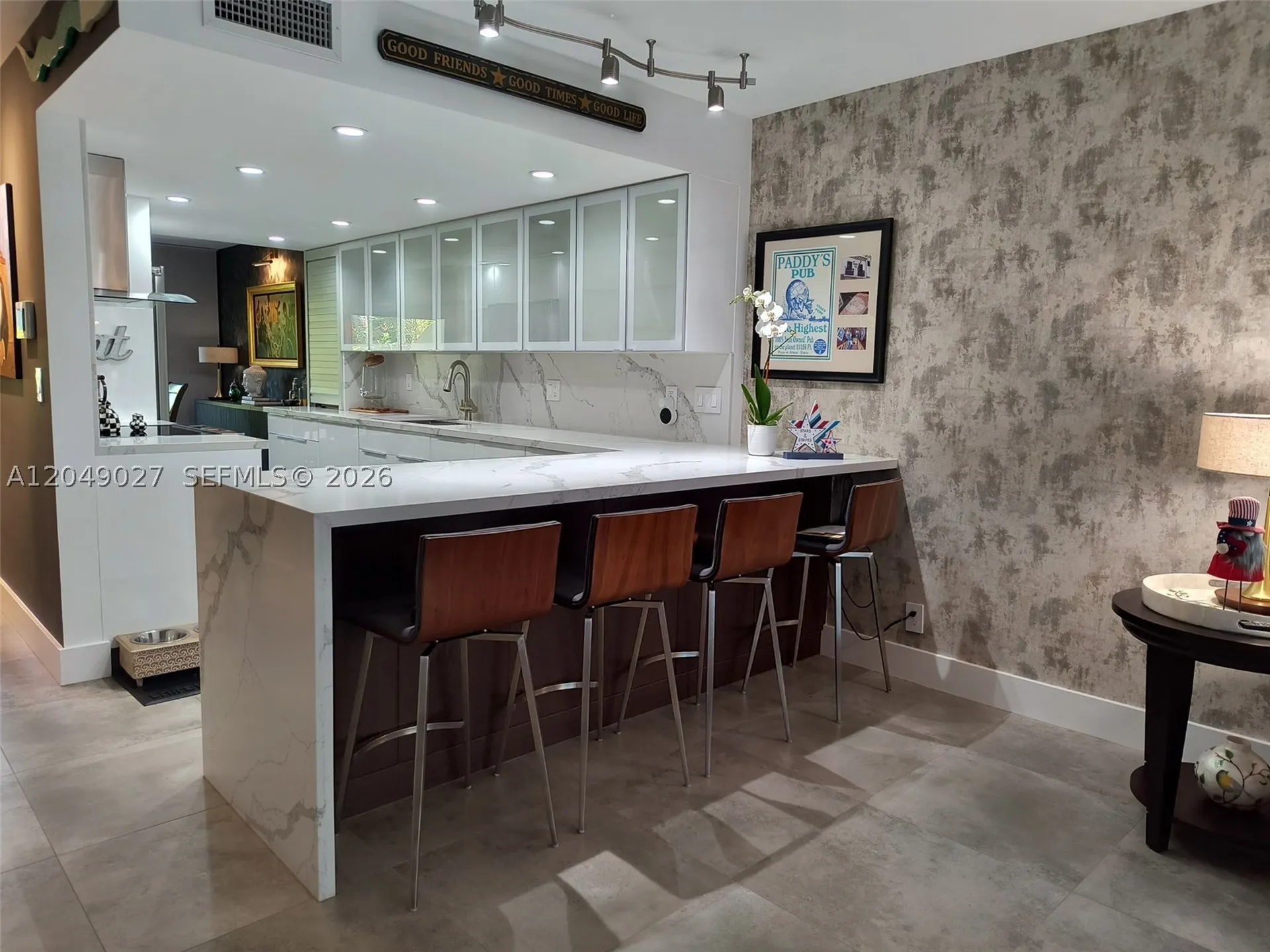 6047 Bayview Drive Fort Lauderdale FL 33308