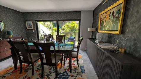 6047 Bayview Drive Fort Lauderdale FL 33308