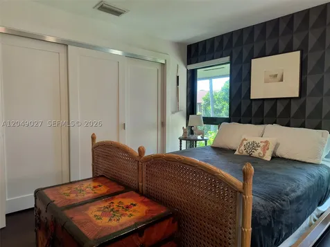 6047 Bayview Drive Fort Lauderdale FL 33308