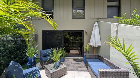 6047 Bayview Drive Fort Lauderdale FL 33308