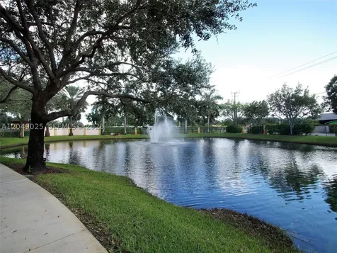 1308 N Santa Catalina Circle North Lauderdale FL 33068