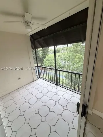 3720 Inverrary Drive Lauderhill FL 33319