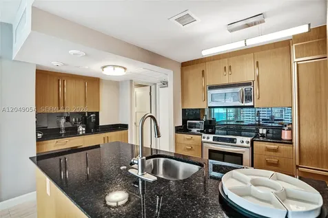 10275 Collins Avenue Bal Harbour FL 33154