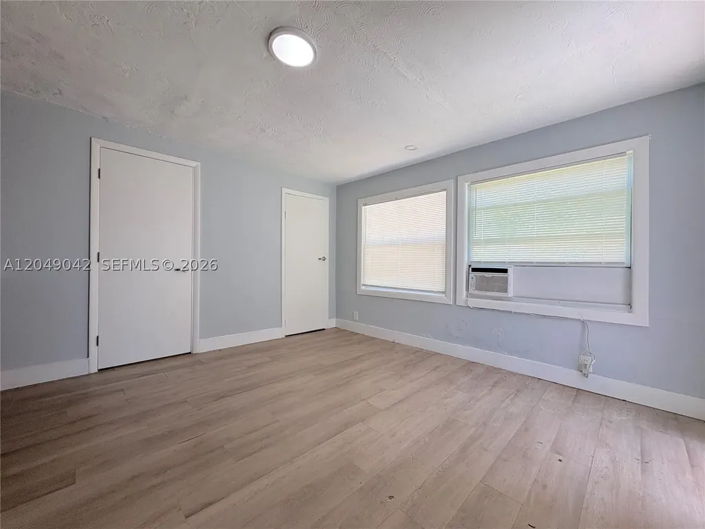 1825 Mckinley Street Hollywood FL 33020