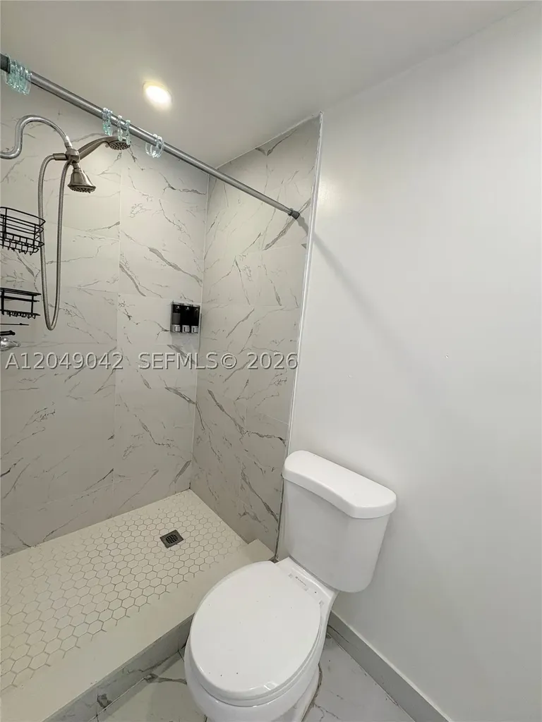 1825 Mckinley Street Hollywood FL 33020