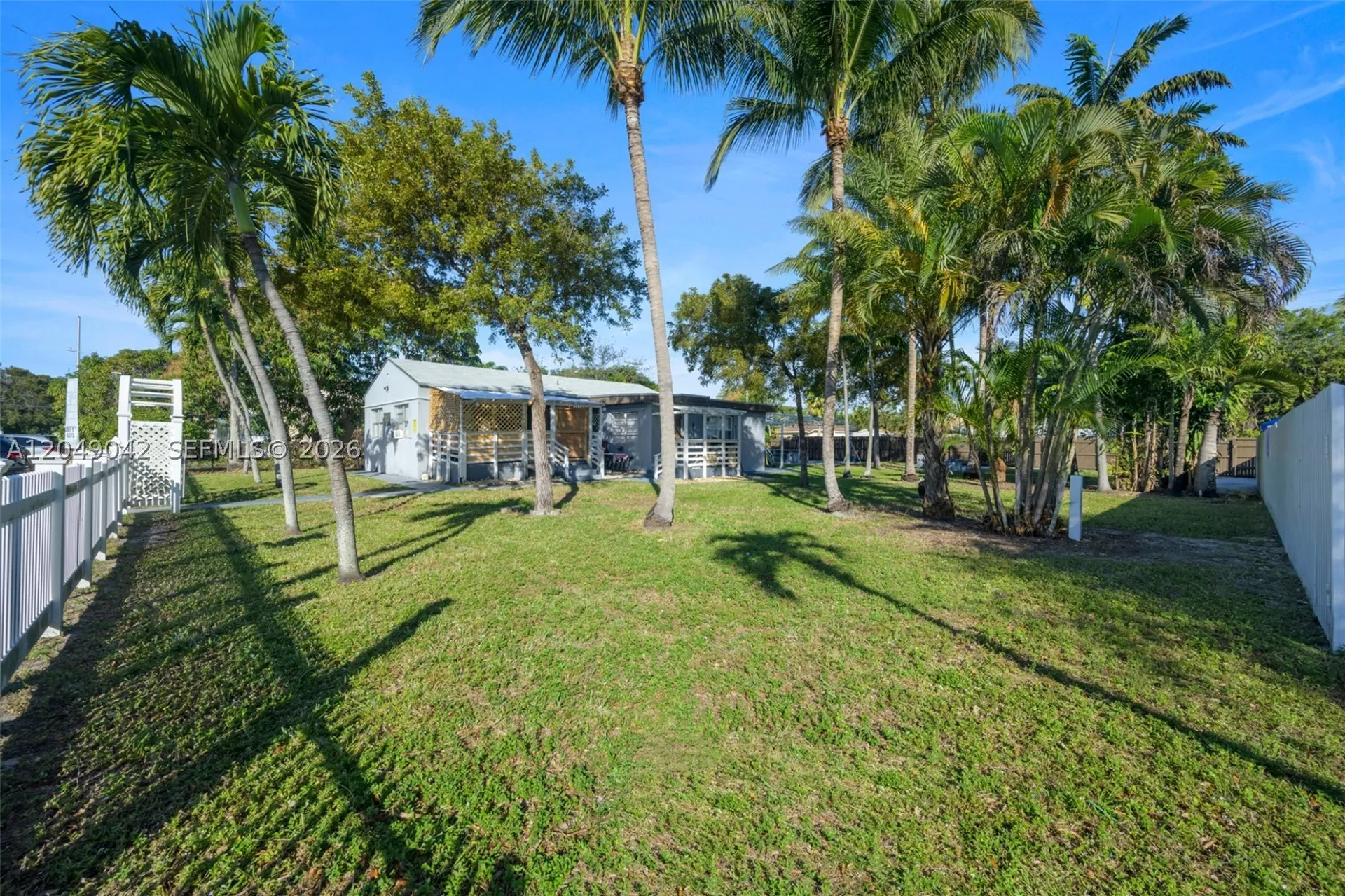 1825 Mckinley Street Hollywood FL 33020
