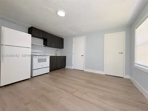1825 Mckinley Street Hollywood FL 33020