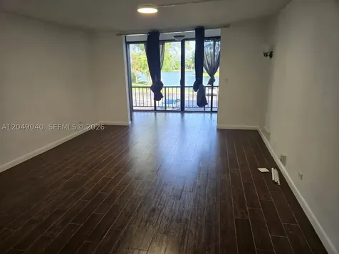 3690 Inverrary Drive Lauderhill FL 33319