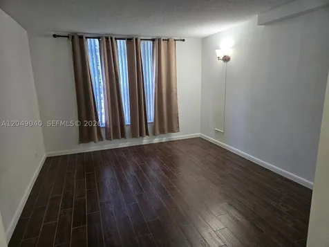 3690 Inverrary Drive Lauderhill FL 33319