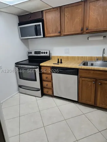 3690 Inverrary Drive Lauderhill FL 33319