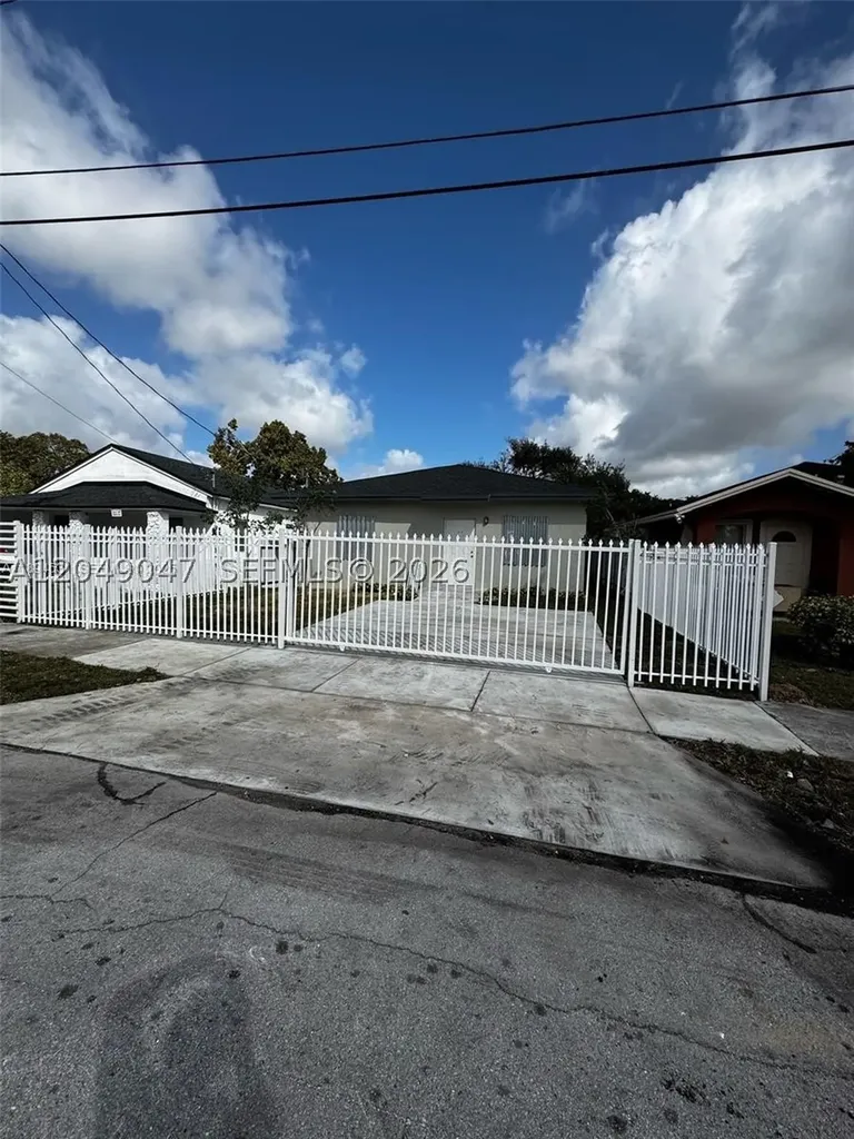 1717 NW 70th Street Miami FL 33147