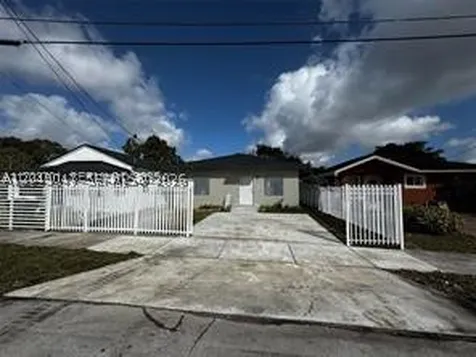 1717 NW 70th Street Miami FL 33147