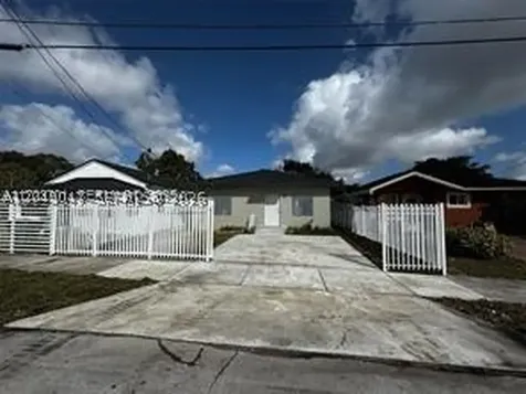 1717 NW 70th Street Miami FL 33147