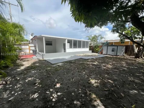 4365 W 1st Avenue Hialeah FL 33012