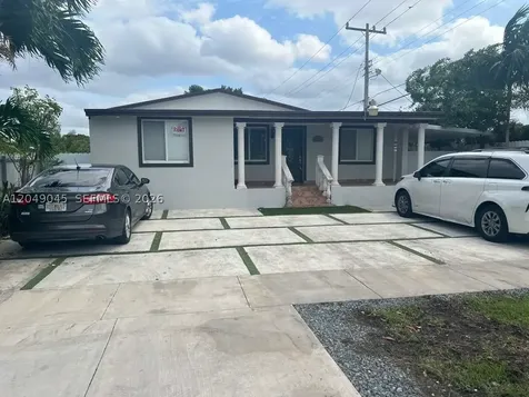 4365 W 1st Avenue Hialeah FL 33012