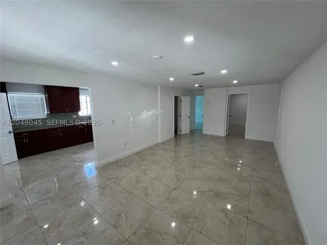 4365 W 1st Avenue Hialeah FL 33012