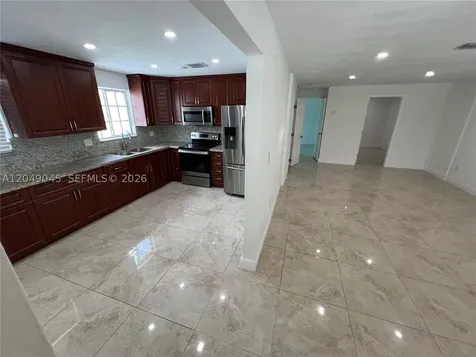 4365 W 1st Avenue Hialeah FL 33012