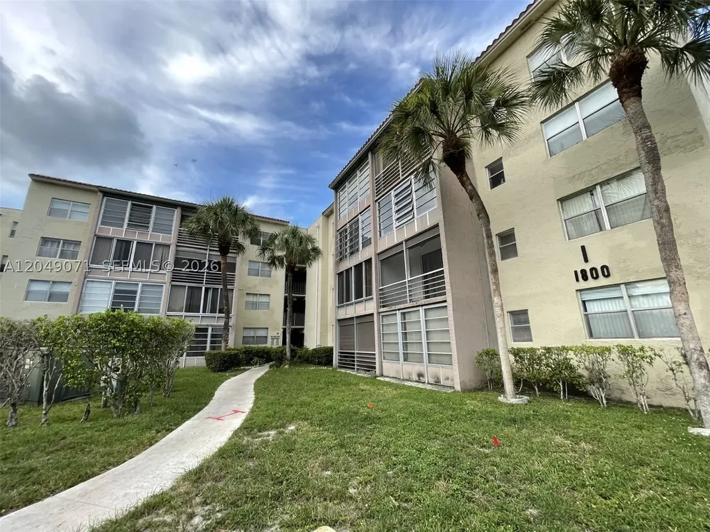 1800 SW 81st Avenue North Lauderdale FL 33068