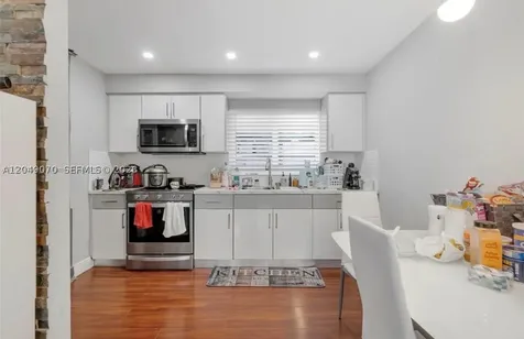 329 W 18th Street Hialeah FL 33010