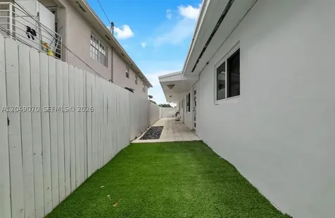 329 W 18th Street Hialeah FL 33010